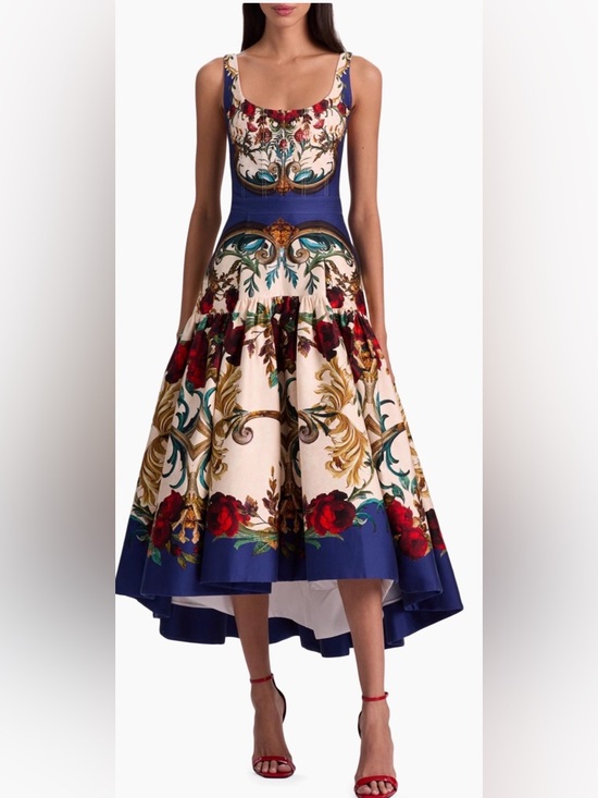 Alice + Olivia Dresses & Skirts - Alice + Olivia Diana Floral Bustier Cocktail Dress. Size 2